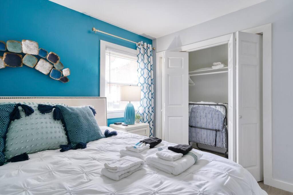 2Br 1Ba Duplex House King Beds Great For Small Groups Close To All Uptown Charlotte Attractions Exteriér fotografie