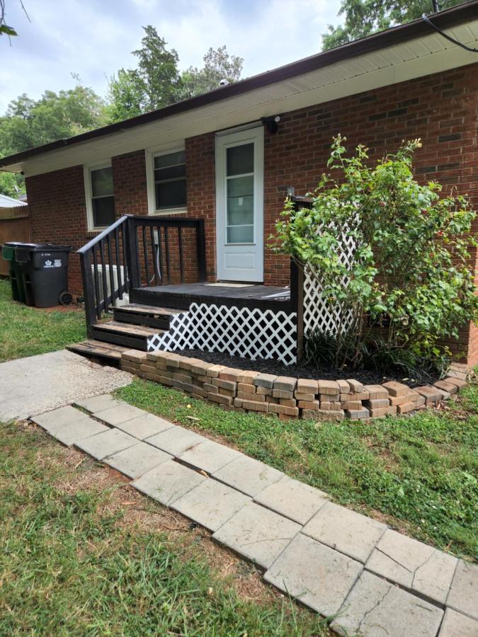 2Br 1Ba Duplex House King Beds Great For Small Groups Close To All Uptown Charlotte Attractions Exteriér fotografie